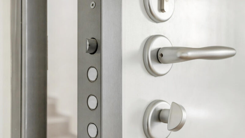 Cilindro della porta blindata disallineato: cosa fare?